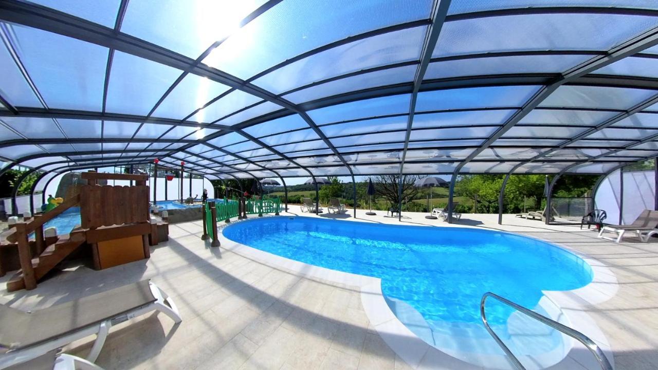 Camping Les Terrasses De Dordogne Rouffignac Saint-Cernin ภายนอก รูปภาพ