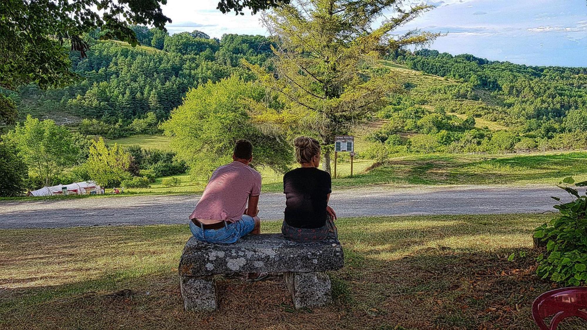 Camping Les Terrasses De Dordogne Rouffignac Saint-Cernin ภายนอก รูปภาพ