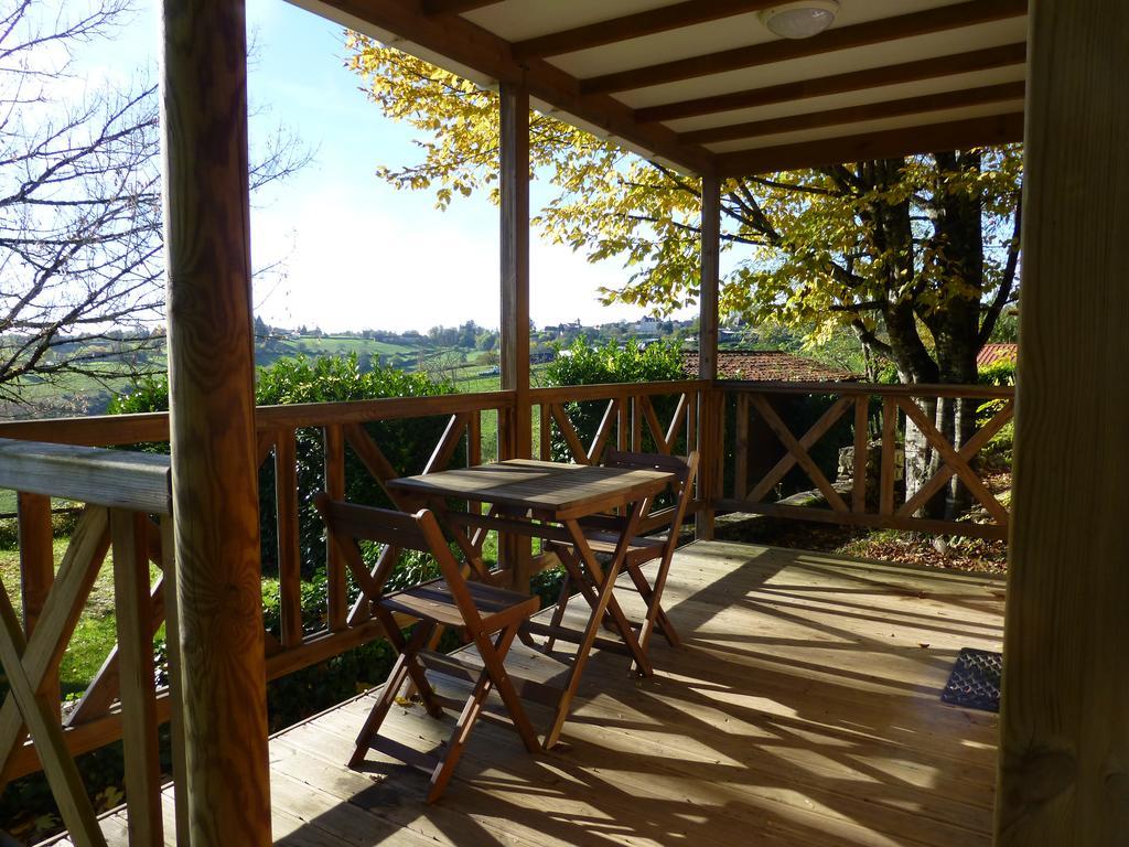 Camping Les Terrasses De Dordogne Rouffignac Saint-Cernin ภายนอก รูปภาพ